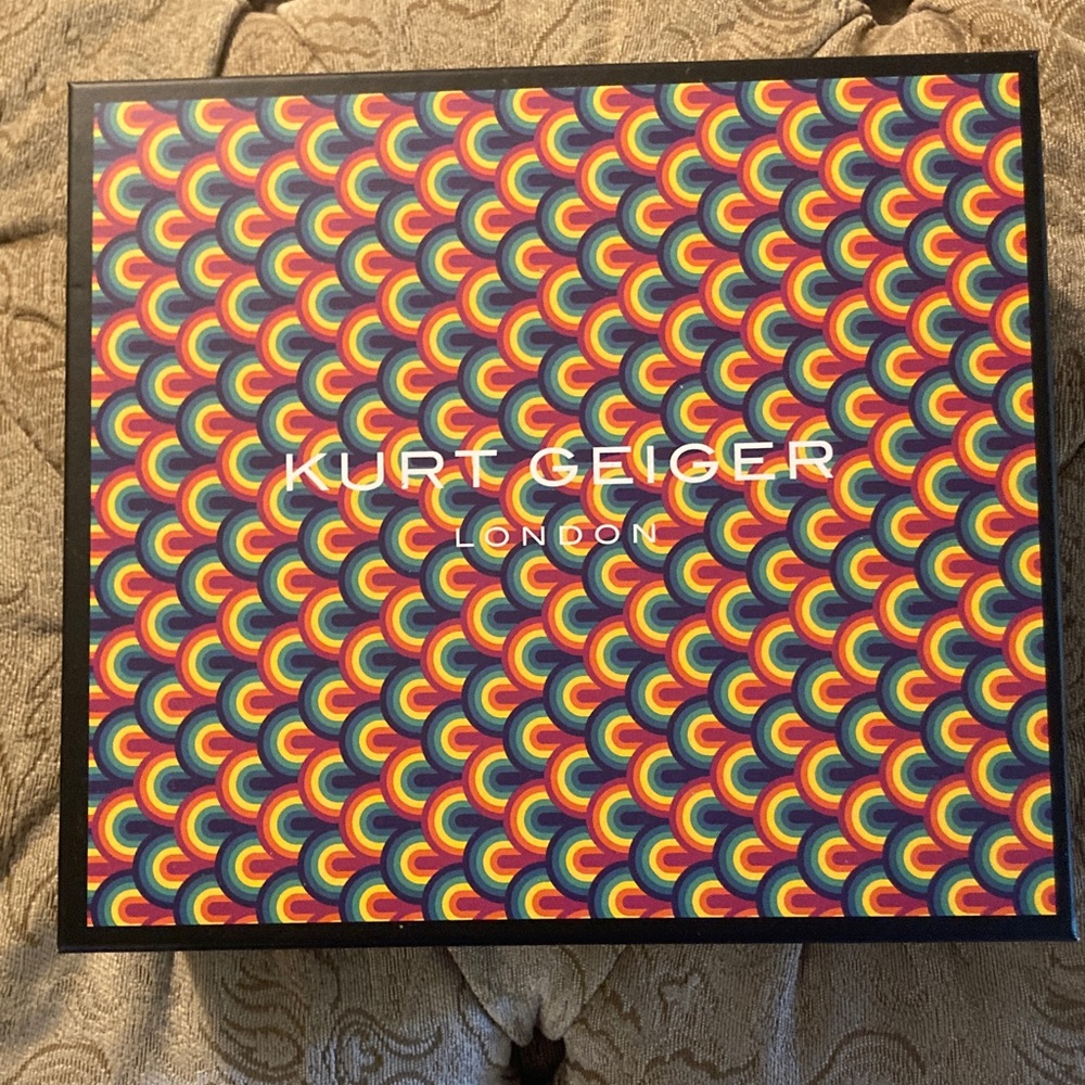 Kurt Geiger Multicolor Patterned Box - Picture 10 of 11